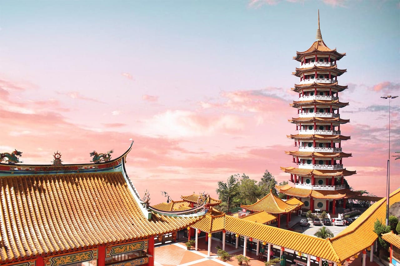 Co zjeść w Szwecji: Przewodnik po lokalnych przysmakach.