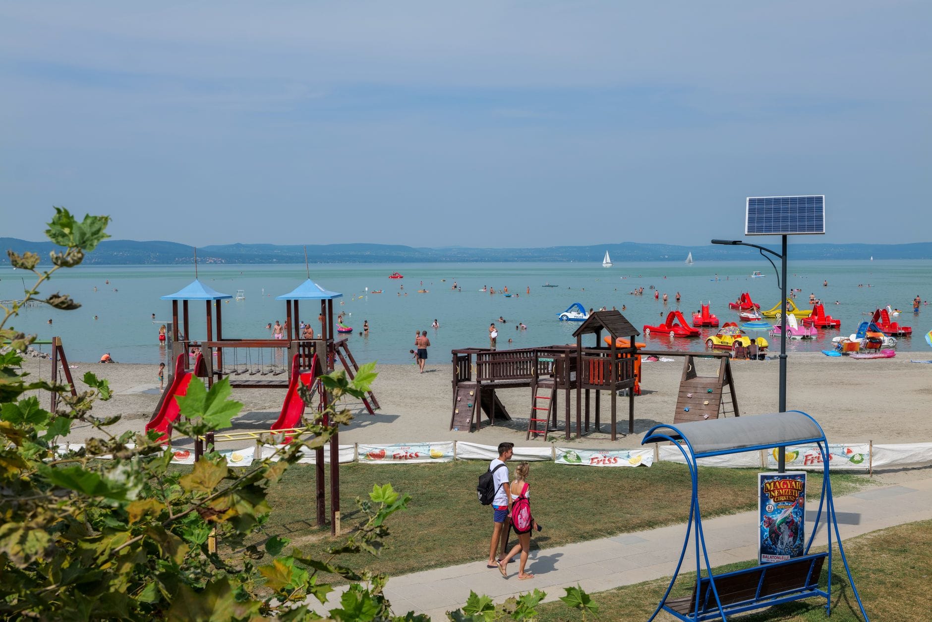 Balaton poza sezonem: spokojne plaże, szlaki i termy w okolicy